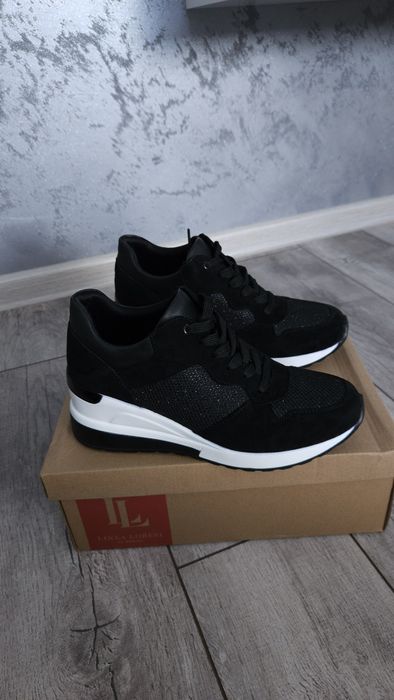 Дамски черни обувки