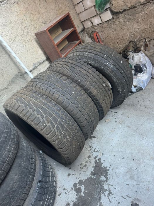 Продам шины зимние