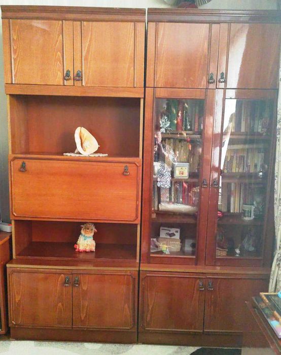 стенка в зал или гостиную