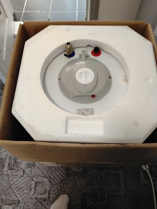 Boiler 80L folosit 3 luni