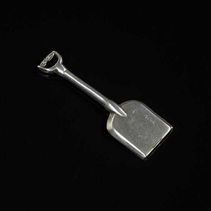 Кошельковый талисман Гребу деньги лопатой