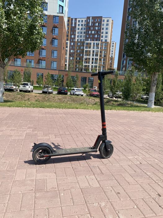 Электросамокат почти новый