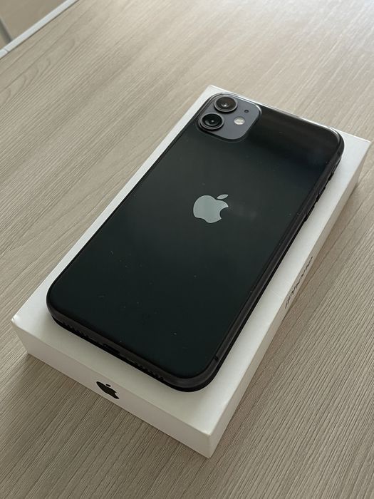 Продам iPhone 11 64GB