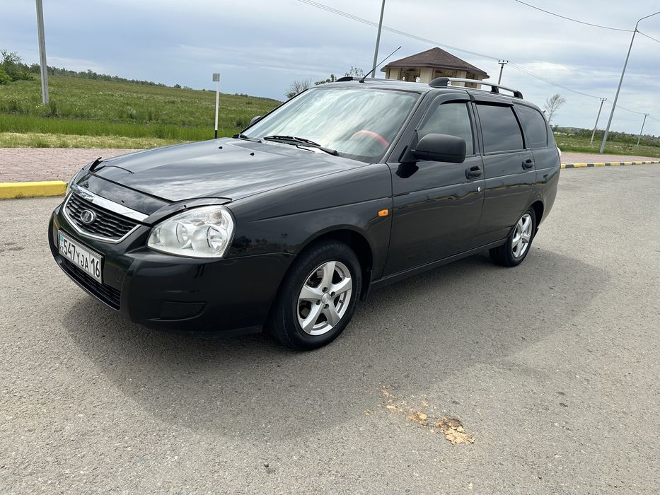 Приора продам идеал сост