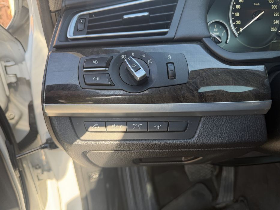 Vand Bmw 740d an 2013