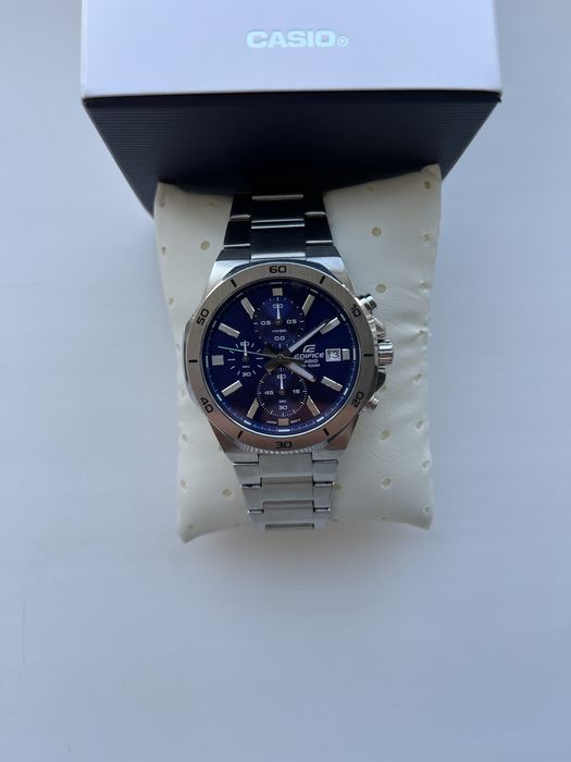 Продаю часы Casio EFV-640d с гарантией