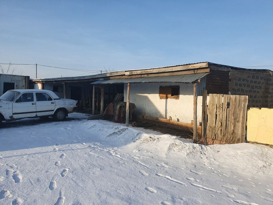 Дом с откормочной базой