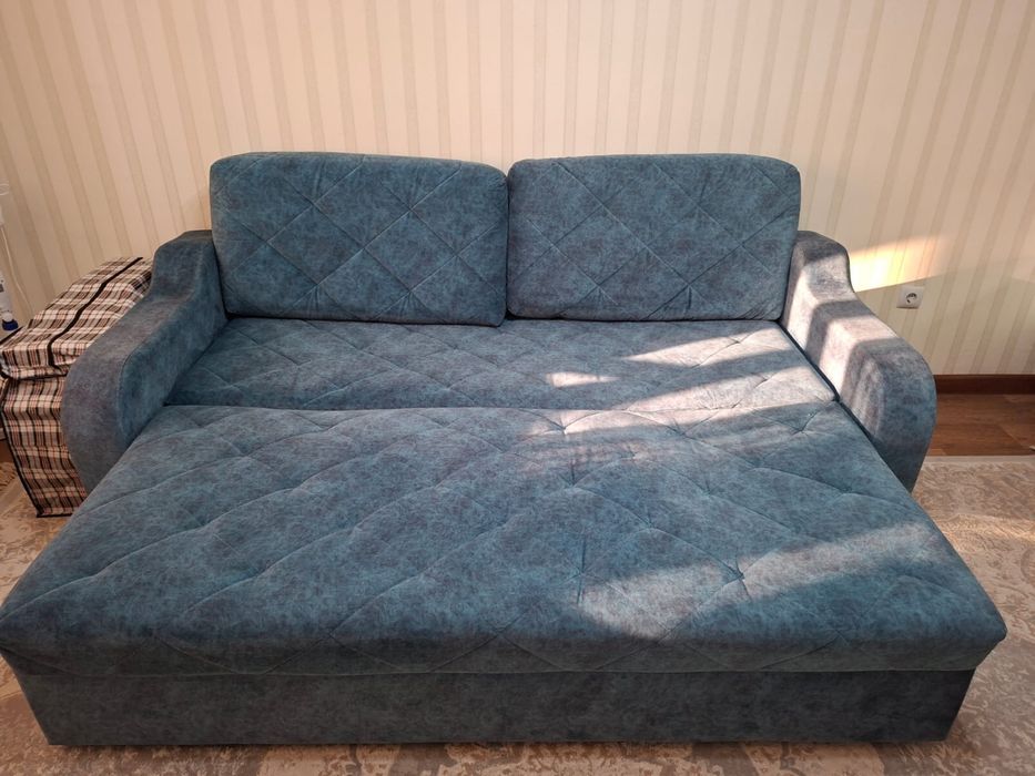 Диван раскладной б/у