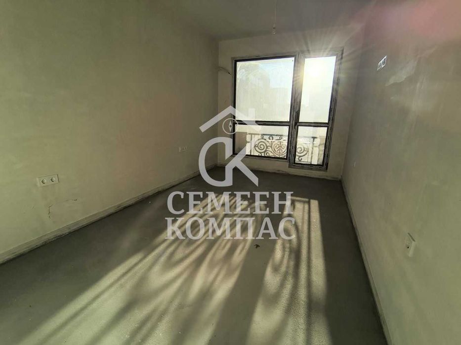 Продава се Тристаен апартамент в Пловдив, Христо Смирненски - 110 кв.м за 1011 €/кв.м - Снимка #9