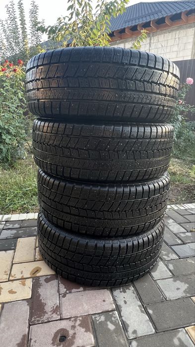 Продам Диски с резиной 215/50/17