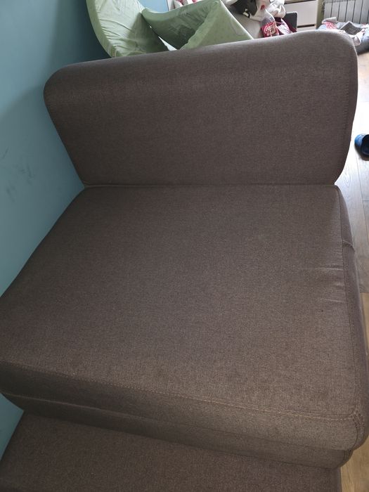 Бескаркасный диван, кресла