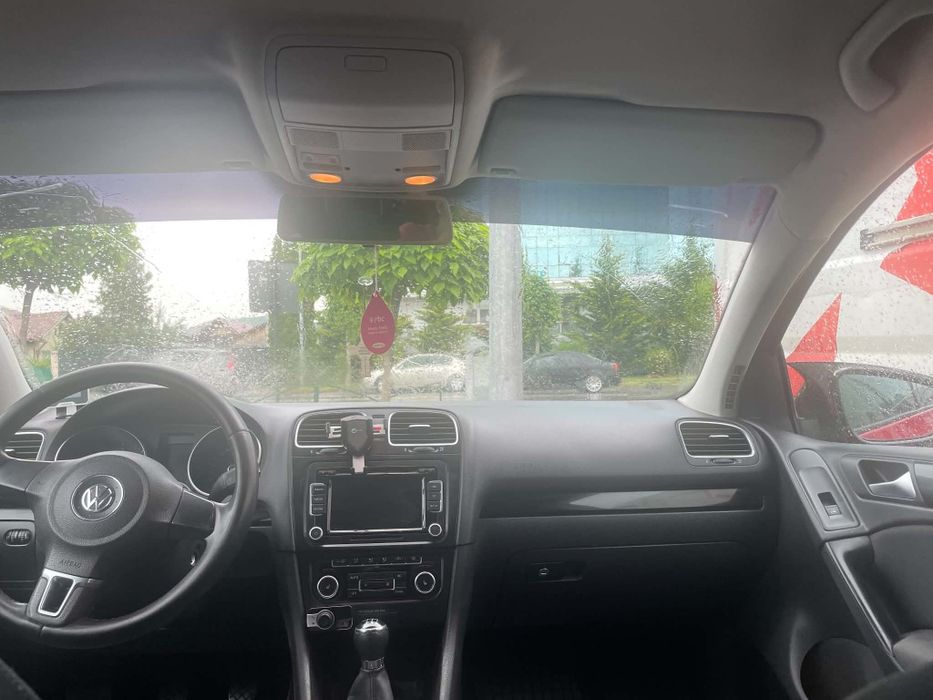 VOLKSWAGEN Golf 2012 — imagine 2