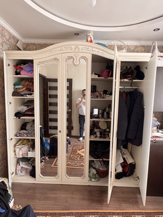 Шифонер для спальни