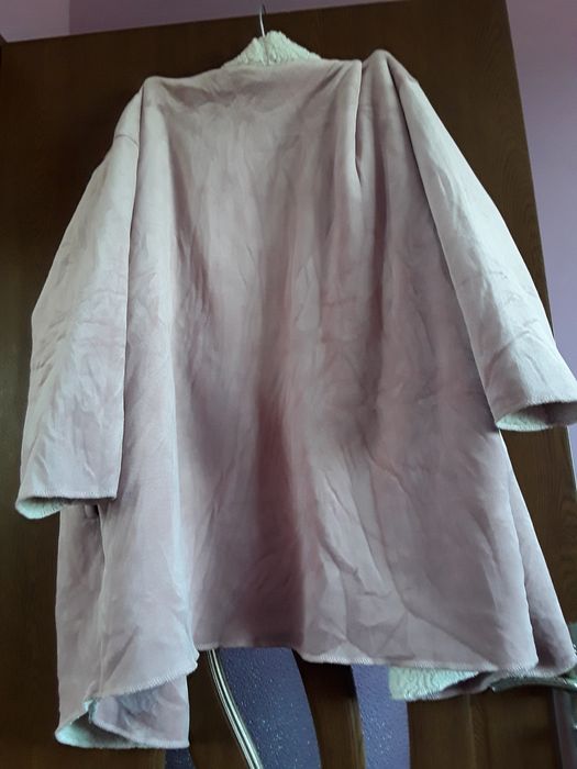 Vând Cardigan Damă Lung  cu Blanita Nou Italia Mărimea L-XL