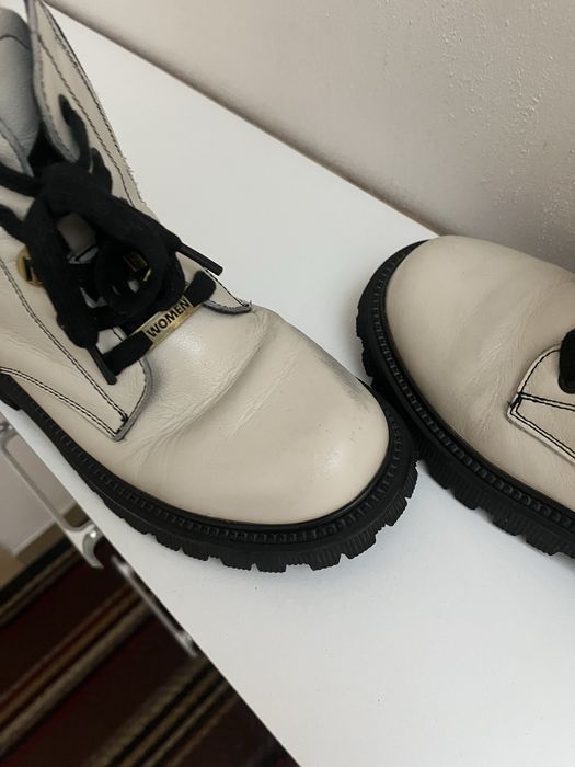 Демисезонные ботинки на девочку 9-10 лет