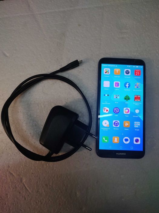 Продавам телефон ХУАВЕЙ У5