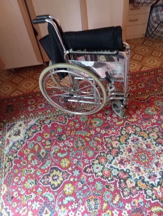 Коляска очень хорошая и удобная