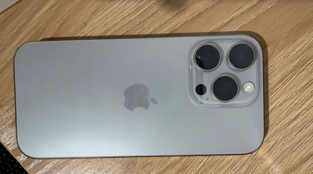 iPhone 16 pro 256