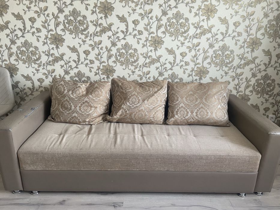 Продам диван б/у