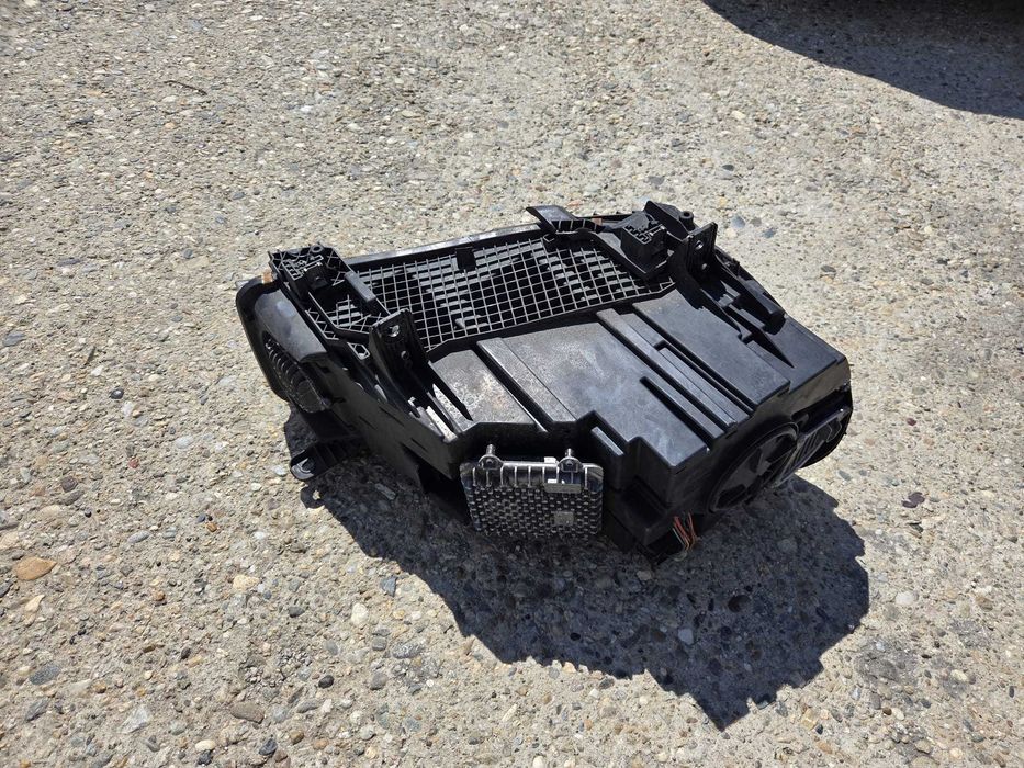 Far faruri stanga dreapta complete full led adaptiv BMW X5 F15 X6 F16 cod 7442649 7442650