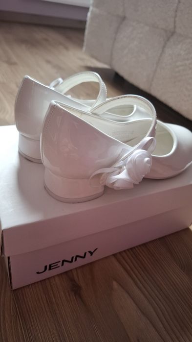 Pantofi eleganti 32