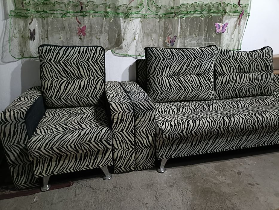 Срочно продам диван