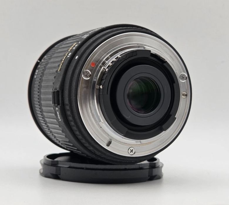 Sigma AF 18-200mm f/3.5-6.3 DC  montură Nikon