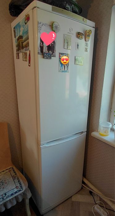 Продам холодильник