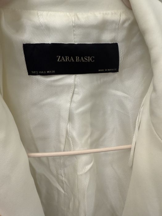 Белый пиджак от зара