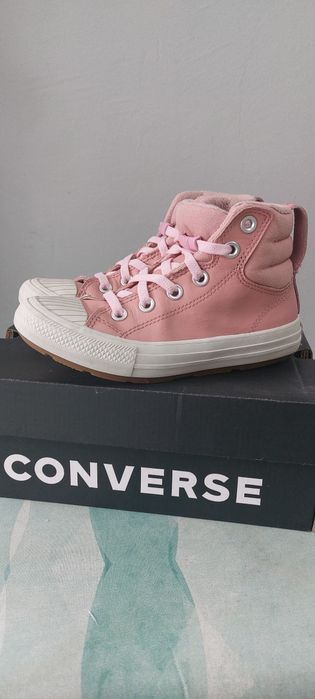 Зимни кецове Converse.