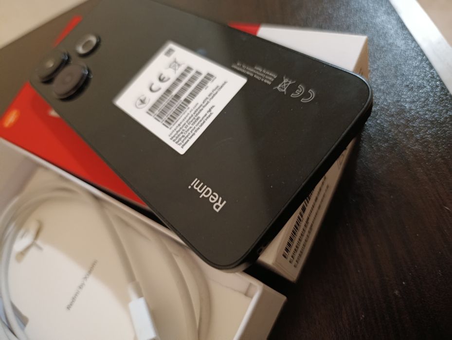 Смартфон Xiaomi Redmi 13