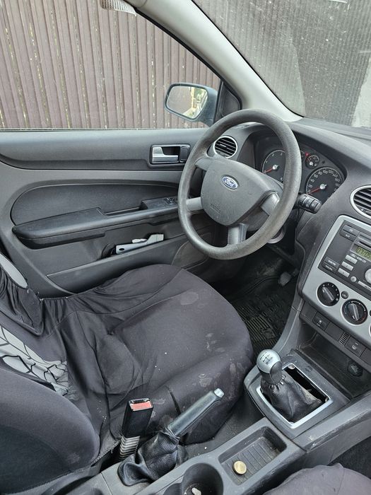Vând/dezmembrez ford focus 2006 1.6 diesel