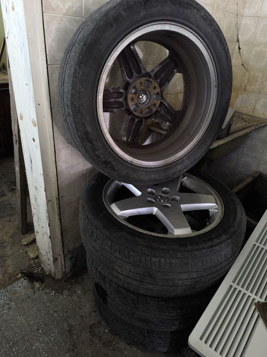 18ки алуминиеви джанти за Dodge Caliber.