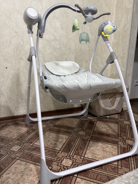 Продам качельку люльку