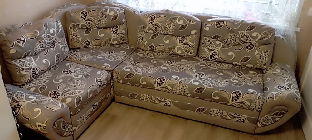 Продам угловой диван