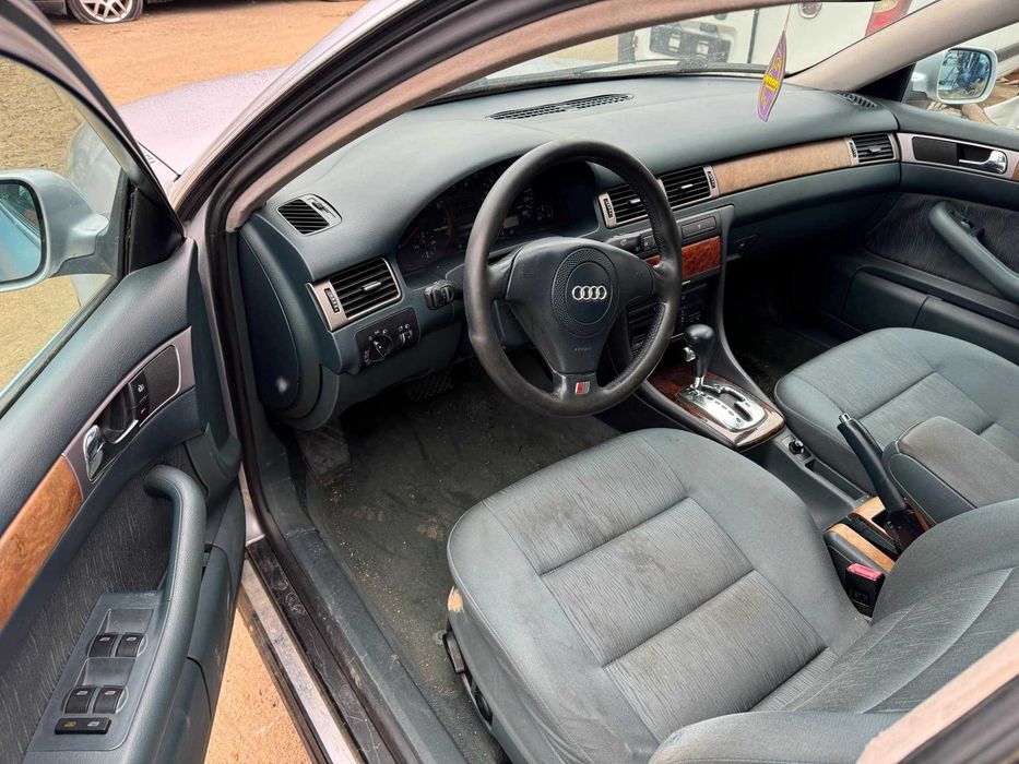 Ауди А6 1999год.