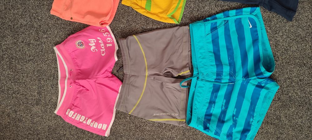 Pantaloni scurți dama mărimea S-M