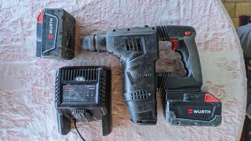 Bormasina cu percuție WURTH