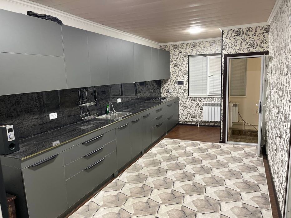 СРОЧНО ПРОДАЕТСЯ!  5-микр.Орбита. 3 этажный индувидуальний дом