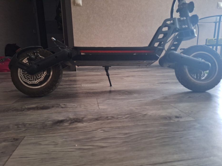 Продается электросамокат