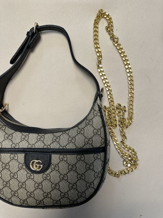 чисто нова чанта