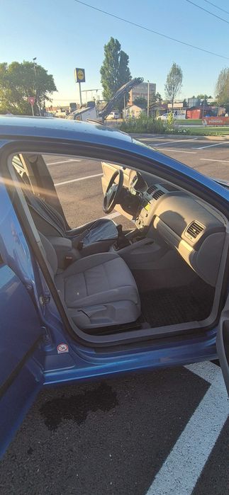 Golf 5 2005, 1500 euro negociabil