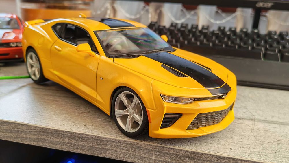 2016 Chevrolet Camaro SS 1:18 умален модел