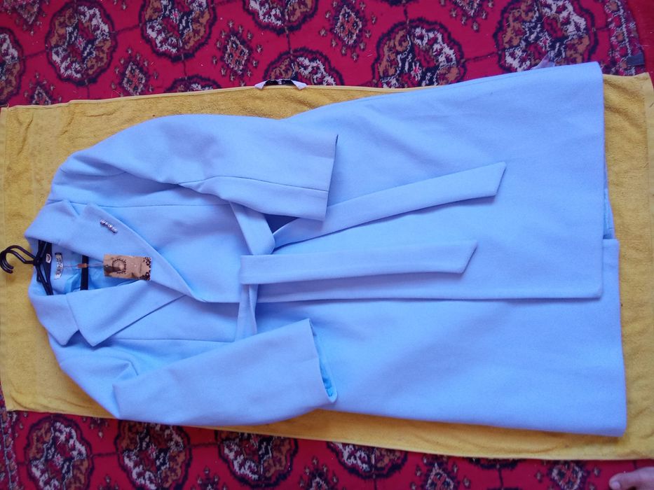 Kõk palton qalin va sifatli