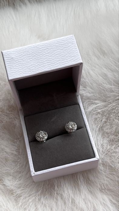 Пусеты Муассаниты