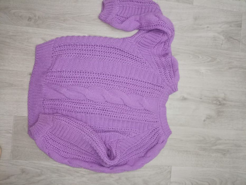 Продам спортивный костюм и кофты