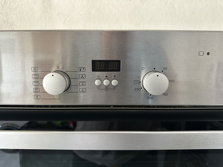 Фурна +гаранция 1 година.  MIELE за вграждане. Конвекция. Безплатна доставка за София