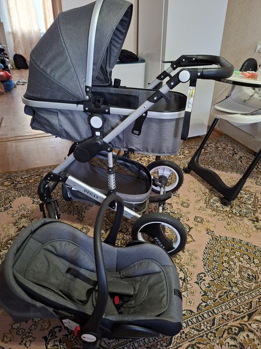 Продам коляску 2 в 1 Зима Лето