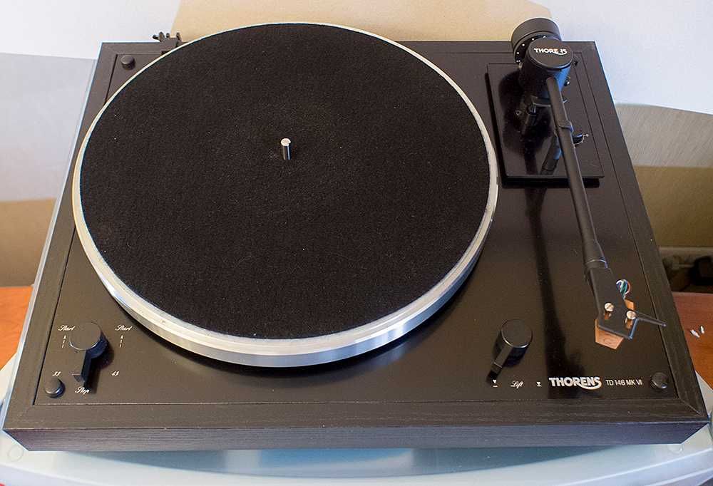 Thorens. Проигрыватель.