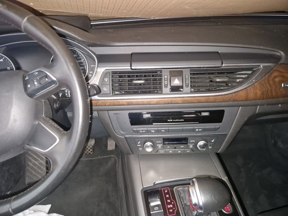 Piese dezmembrez Audi A6 C7 4G plansa bord stop led usa aripa far bara